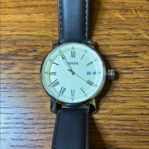 Nearly new Fossil Rhett three hand brown leather